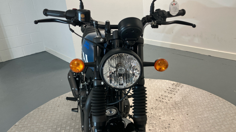 Royal Enfield Hntr 350 Rebel Red (23MY)